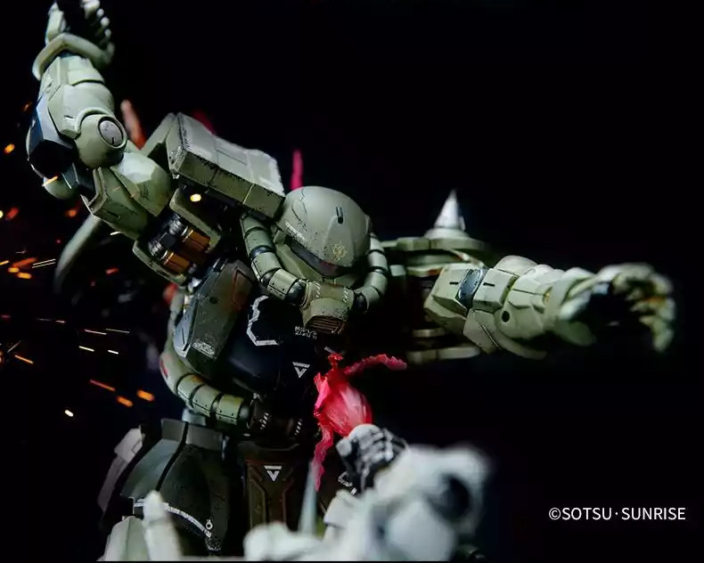 GUNDAM   ガンダム　ザク　中国　海外限定　フィギュア　Cセット 中国・Tmallにガンダム商品初のジオラマ完成品フィギュア「ガンダム VS